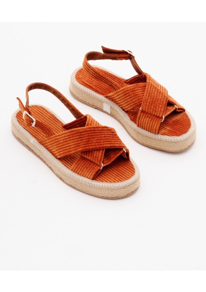 Kadın Turuncu Çapraz Bantlı Bilekten Bağlamalı Hasır Triko Sandalet fiyatları