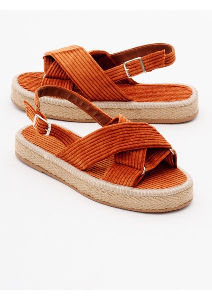 Kadın Turuncu Çapraz Bantlı Bilekten Bağlamalı Hasır Triko Sandalet modelleri
