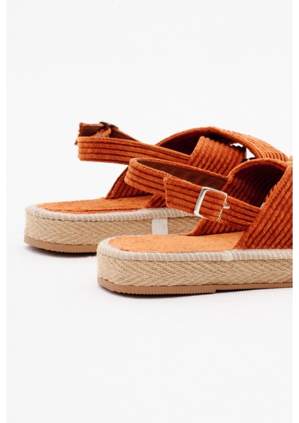 Kadın Turuncu Çapraz Bantlı Bilekten Bağlamalı Hasır Triko Sandalet indirimleri