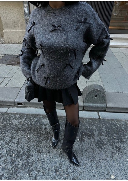 Lymens Fashion - Kurdele Detaylı Akrilik Kazak