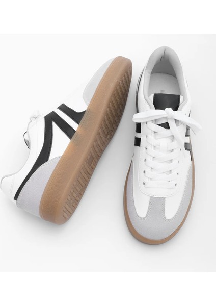 Kadın Sneaker Bağcıklı Düz Taban Spor Ayakkabı Tiyone Beyaz