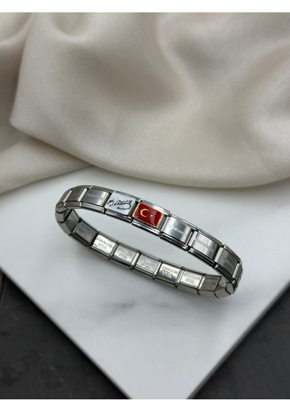 Türk Bayrağı ve Atatürk Imzalı Charmlı Italyan Çelik 9mm Bileklik