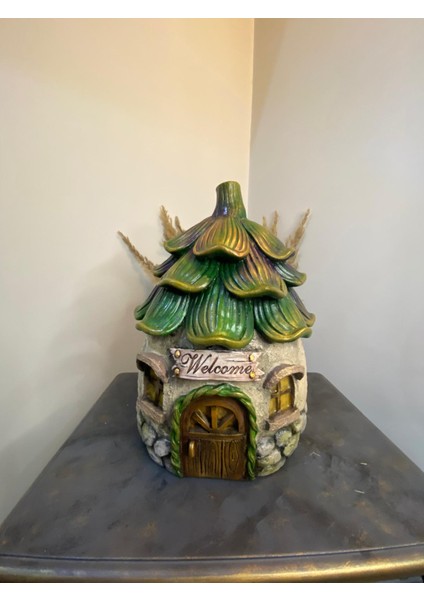 Çilek Şans Evi Polyester Dekoratif Obje (35 x 23 )