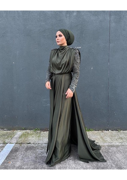 Kolları Taşlı Saten Abiye Elbise