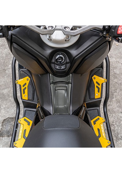 Xmax Techmax 250/300 2023-2024 Benzin Depo Üzeri Koruma Kapak Seti Siyah