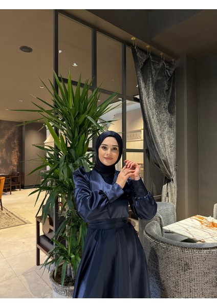 Lacivert Bella Tesettür Abiye indirimleri