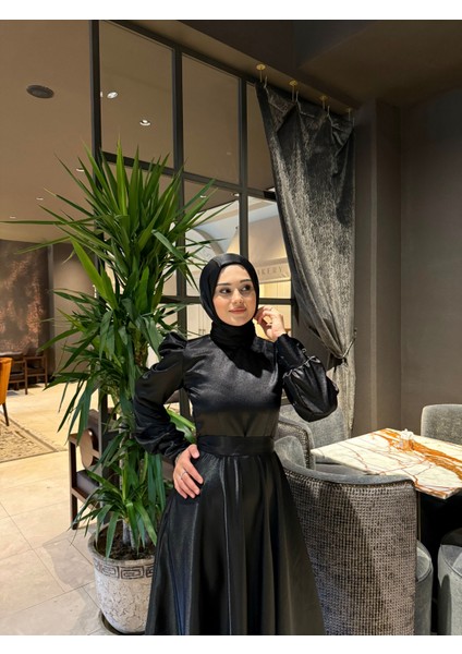 Siyah Cindy Tesettür Abiye