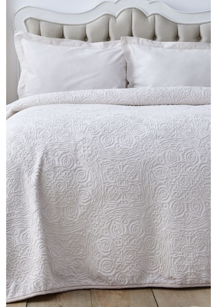 Gri Tek Kişilik Şık ve Rahat Embosli Battaniye, Polyester, Kırışmaz, Yumuşak ve Hafif