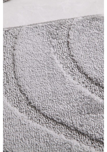 Kaymaz tabanlı, 50x80 cm banyo halısı, dayanıklı polipropilen malzeme ile konfor sağlar. fiyatları