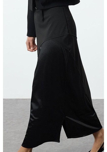 Kadın Moda Stil Midi Astarsız Örme Tesettür Saten Detaylı Örme Etek