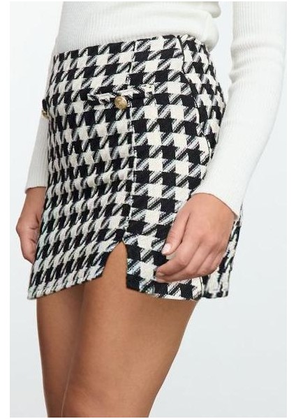 Kadın Moda Stil Mini Astarsız Dokuma Önden Cep ve Yırtmaç Detaylı Kazayağı Desenli Dokuma Etek