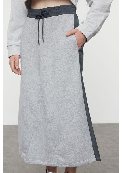 Kadın Moda Stil Maxi Astarsız Örme Paraşüt Detaylı Lastik Bel Relaxed Rahat Kalıp Midi Etek