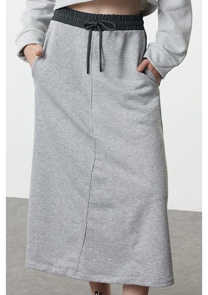 Kadın Moda Stil Maxi Astarsız Örme Paraşüt Detaylı Lastik Bel Relaxed Rahat Kalıp Midi Etek