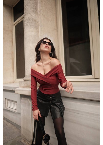 Lymens Fashion Çapraz Bantlı Straplez Bluz - Şıklığın ve Zarafetin Buluşma Noktası