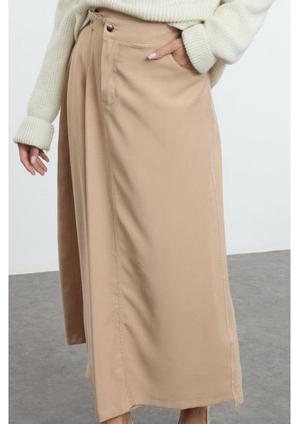 Modern Tarz Tesettür Astarsız Dokuma Maxi Boy Kapaklı Cep Detaylı Dokuma Etek modelleri