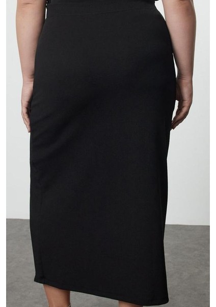 Modern Tarz Büyük Beden Astarsız Örme Maxi Boy Krep Yırtmaç Detaylı Maxi Yüksek Bel Esnek Örme Etek