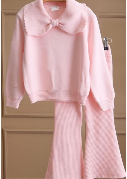 Kız Yaka Fiyonklu Triko Takım