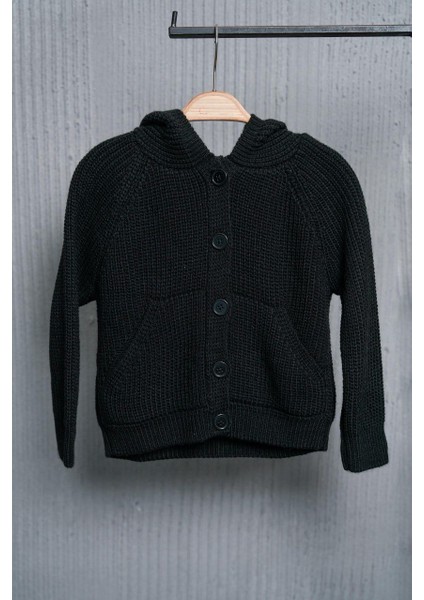 Kız ve Erkek Çocuklar Için Siyah Triko Kapüşonlu Sweatshirt – Rahat ve Şık Günlük Giyim