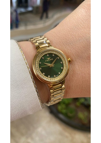 Quartz Çelik Altın Rengi Yeşil Kadran 28 mm Kadın Kol Saati
