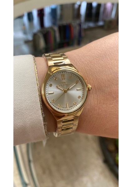 Quartz Çelik Altın Rengi 32 mm Kadın Kol Saati
