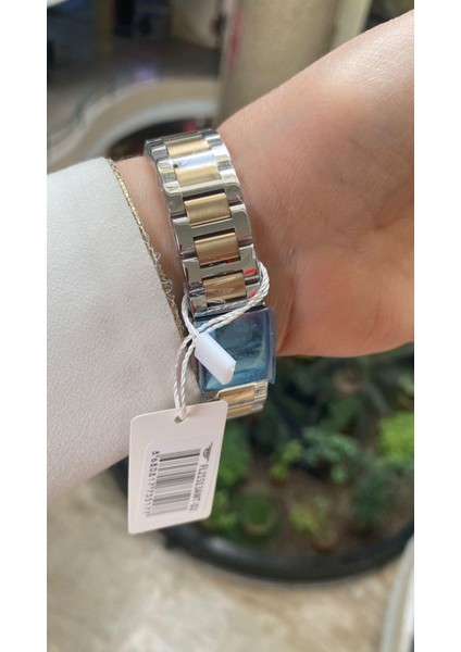 Quartz Çelik Altın/gri Siyah Kadran 28 mm Kadın Kol Saati indirimleri