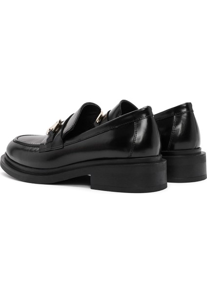 Kadın Siyah Toka Detaylı Deri Maskülen Loafer 24WFD200922 indirimleri