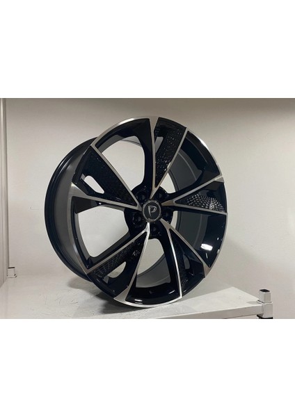 -5749 8.5*19 5*112 ET32 66.45 Black Machıned Xl