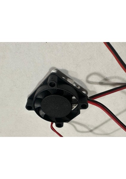 2.5 cm Fan 5 Volt 2.5 cm Fan 2.5 cm 5 Volt Fan 2.5x2.5x0.6 cm fırsatları