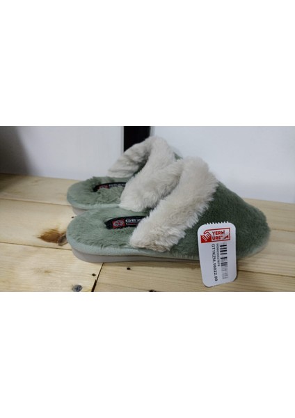Yeni Sezon Kışlık Içi Peluşlu Rahat Taban Kadın Ev Terliği modelleri