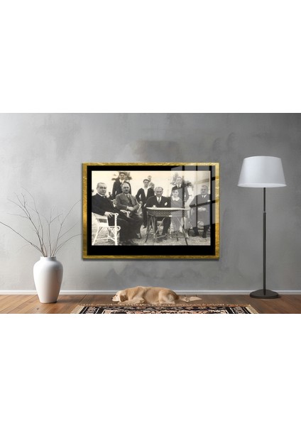 Yapay Zeka ile Yenilenmiş Atatürk Fotoğrafları Siyah Beyaz Cam Tablo, 3D Dekoratif Baskı 783 fiyatları