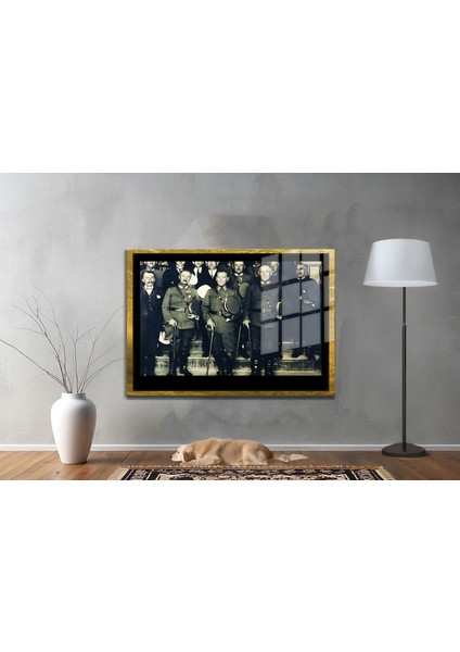 Yapay Zeka ile Yenilenmiş Atatürk Fotoğrafları Siyah Beyaz Cam Tablo, 3D Dekoratif Baskı 366