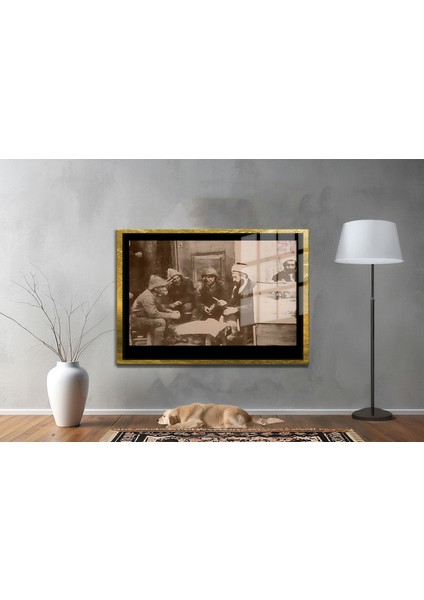 Yapay Zeka ile Yenilenmiş Atatürk Fotoğrafları Siyah Beyaz Cam Tablo, 3D Dekoratif Baskı 650 fiyatları