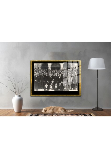 Yapay Zeka ile Yenilenmiş Atatürk Fotoğrafları Siyah Beyaz Cam Tablo, 3D Dekoratif Baskı 778 fiyatları