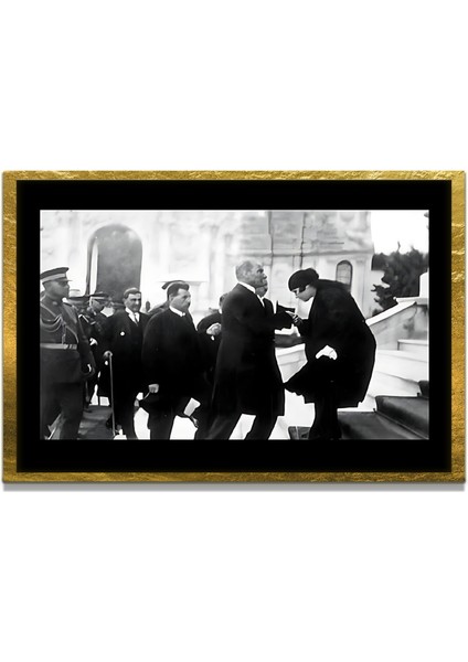 Yapay Zeka ile Yenilenmiş Atatürk Fotoğrafları Siyah Beyaz Cam Tablo, 3D Dekoratif Baskı 46