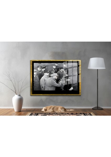 Yapay Zeka ile Yenilenmiş Atatürk Fotoğrafları Siyah Beyaz Cam Tablo, 3D Dekoratif Baskı 46 fiyatları