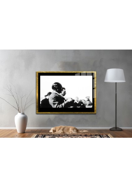 Yapay Zeka ile Yenilenmiş Atatürk Fotoğrafları Siyah Beyaz Cam Tablo, 3D Dekoratif Baskı 555 fiyatları