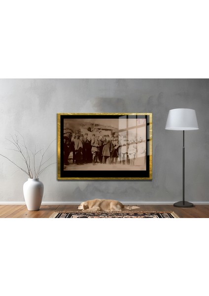 Yapay Zeka ile Yenilenmiş Atatürk Fotoğrafları Siyah Beyaz Cam Tablo, 3D Dekoratif Baskı 632 fiyatları