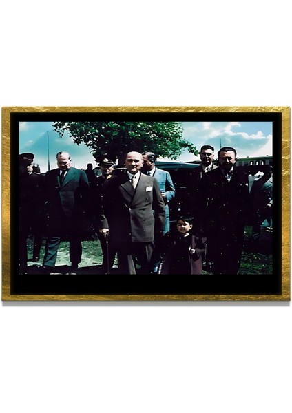 Yapay Zeka ile Yenilenmiş Atatürk Fotoğrafları Siyah Beyaz Cam Tablo, 3D Dekoratif Baskı 474