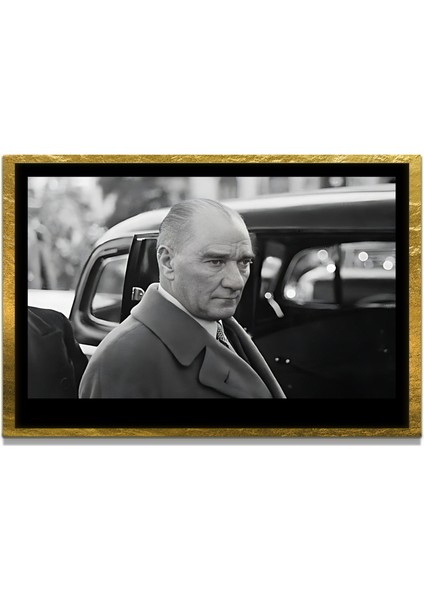Yapay Zeka ile Yenilenmiş Atatürk Fotoğrafları Siyah Beyaz Cam Tablo, 3D Dekoratif Baskı 651