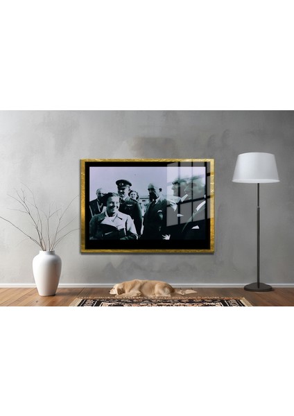Yapay Zeka ile Yenilenmiş Atatürk Fotoğrafları Siyah Beyaz Cam Tablo, 3D Dekoratif Baskı 388 fiyatları