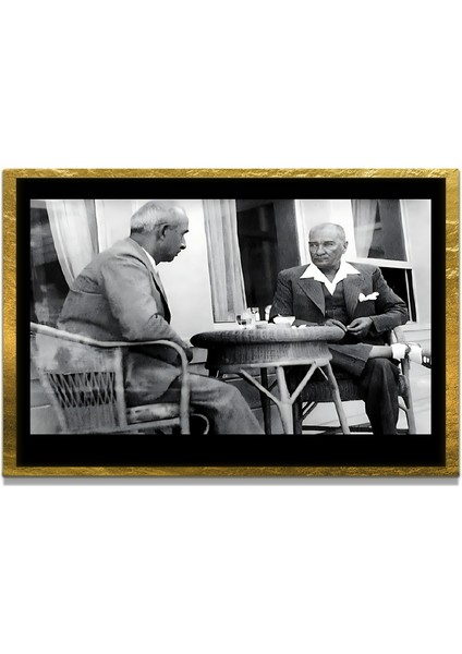 Yapay Zeka ile Yenilenmiş Atatürk Fotoğrafları Siyah Beyaz Cam Tablo, 3D Dekoratif Baskı 529