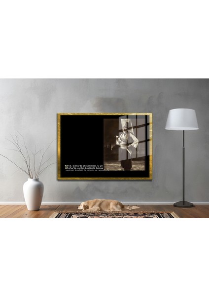 Yapay Zeka ile Yenilenmiş Atatürk Fotoğrafları Siyah Beyaz Cam Tablo, 3D Dekoratif Baskı 396 fiyatları