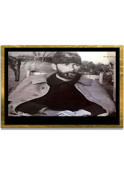 Yapay Zeka ile Yenilenmiş Atatürk Fotoğrafları Siyah Beyaz Cam Tablo, 3D Dekoratif Baskı 86