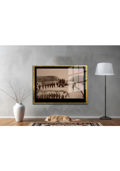 Yapay Zeka ile Yenilenmiş Atatürk Fotoğrafları Siyah Beyaz Cam Tablo, 3D Dekoratif Baskı 626 fiyatları