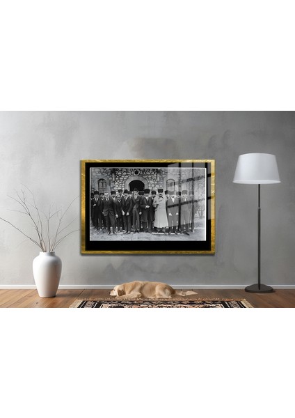 Yapay Zeka ile Yenilenmiş Atatürk Fotoğrafları Siyah Beyaz Cam Tablo, 3D Dekoratif Baskı 673