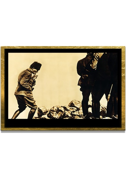 Yapay Zeka ile Yenilenmiş Atatürk Fotoğrafları Siyah Beyaz Cam Tablo, 3D Dekoratif Baskı 340