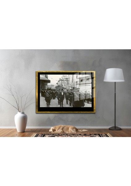 Yapay Zeka ile Yenilenmiş Atatürk Fotoğrafları Siyah Beyaz Cam Tablo, 3D Dekoratif Baskı 375