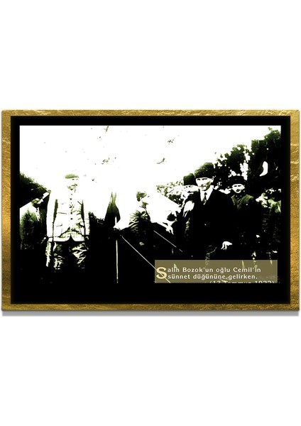 Yapay Zeka ile Yenilenmiş Atatürk Fotoğrafları Siyah Beyaz Cam Tablo, 3D Dekoratif Baskı 752