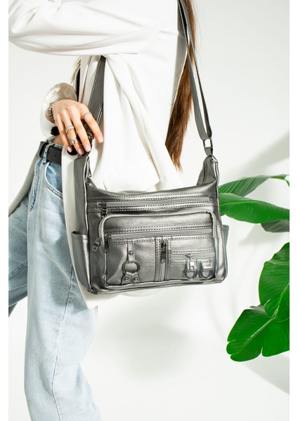 101 Yerli Yıkama Deri Kadın Çapraz Çanta fiyatları