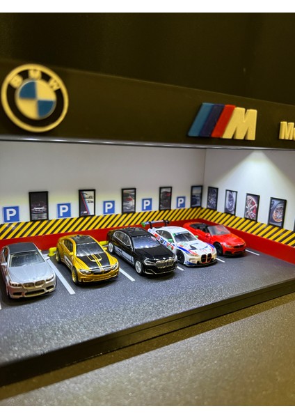 1/64 Ölçek Bmw Temalı Işıklı Otopark Diorama Diecast - Araçlar Dahil Değildir 1/64 Ölçek Araçlarla Uyumludur fırsatları